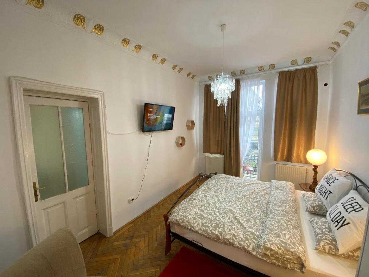 Union Square Sweethome Bucharest Exterior photo